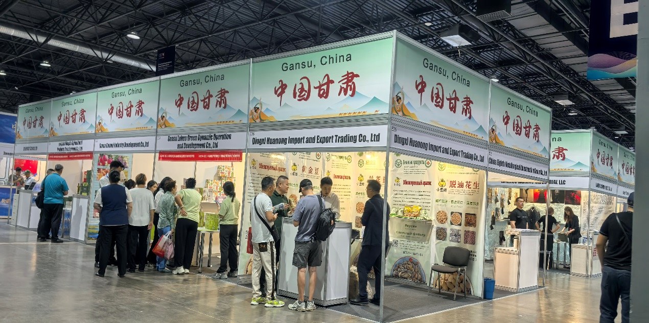 隴星“黑科技”閃耀中哈國(guó)際展，引領(lǐng)中亞采暖新潮流！